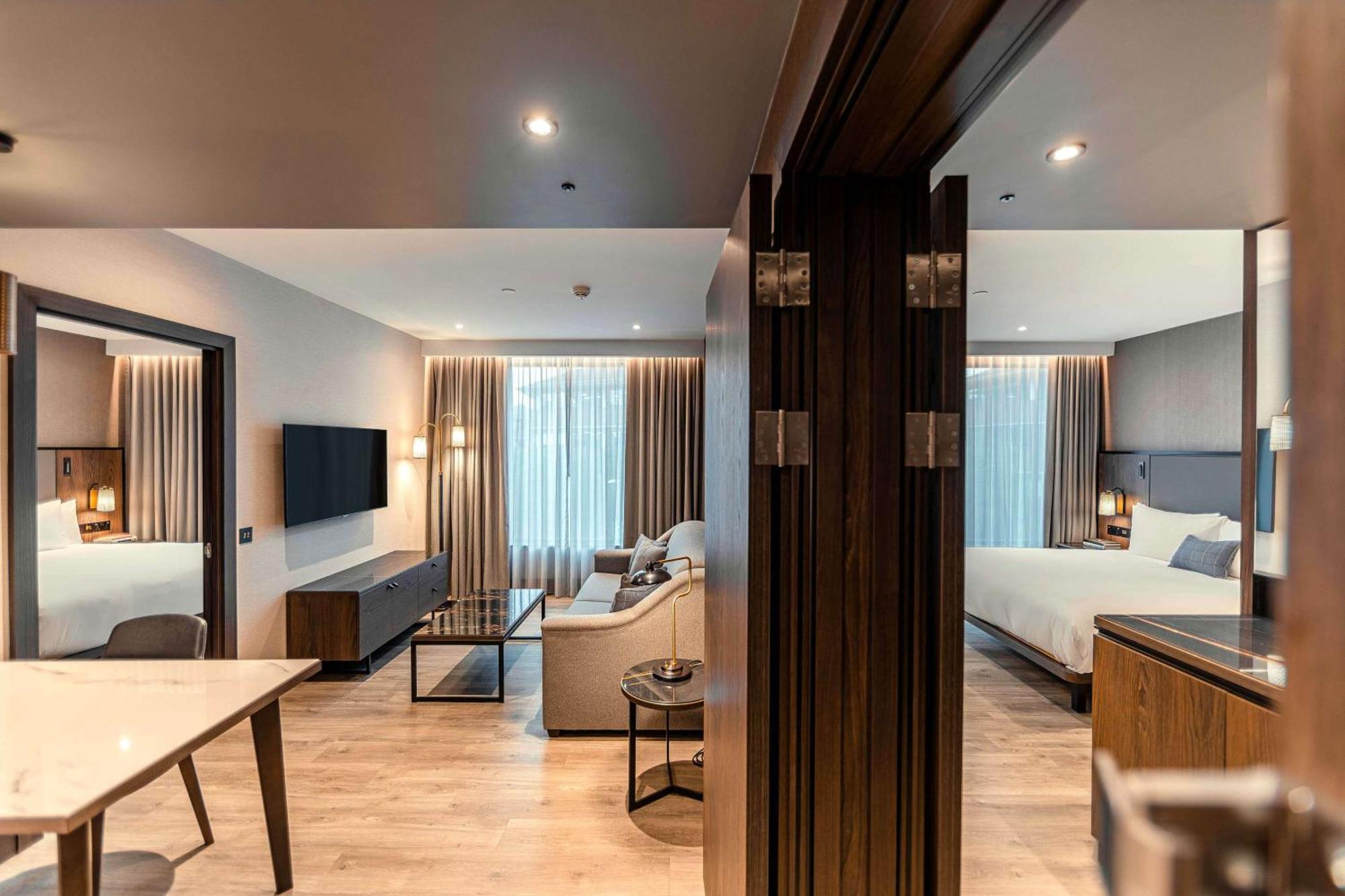 The Fellows House Cambridge, Curio Collection By Hilton Esterno foto