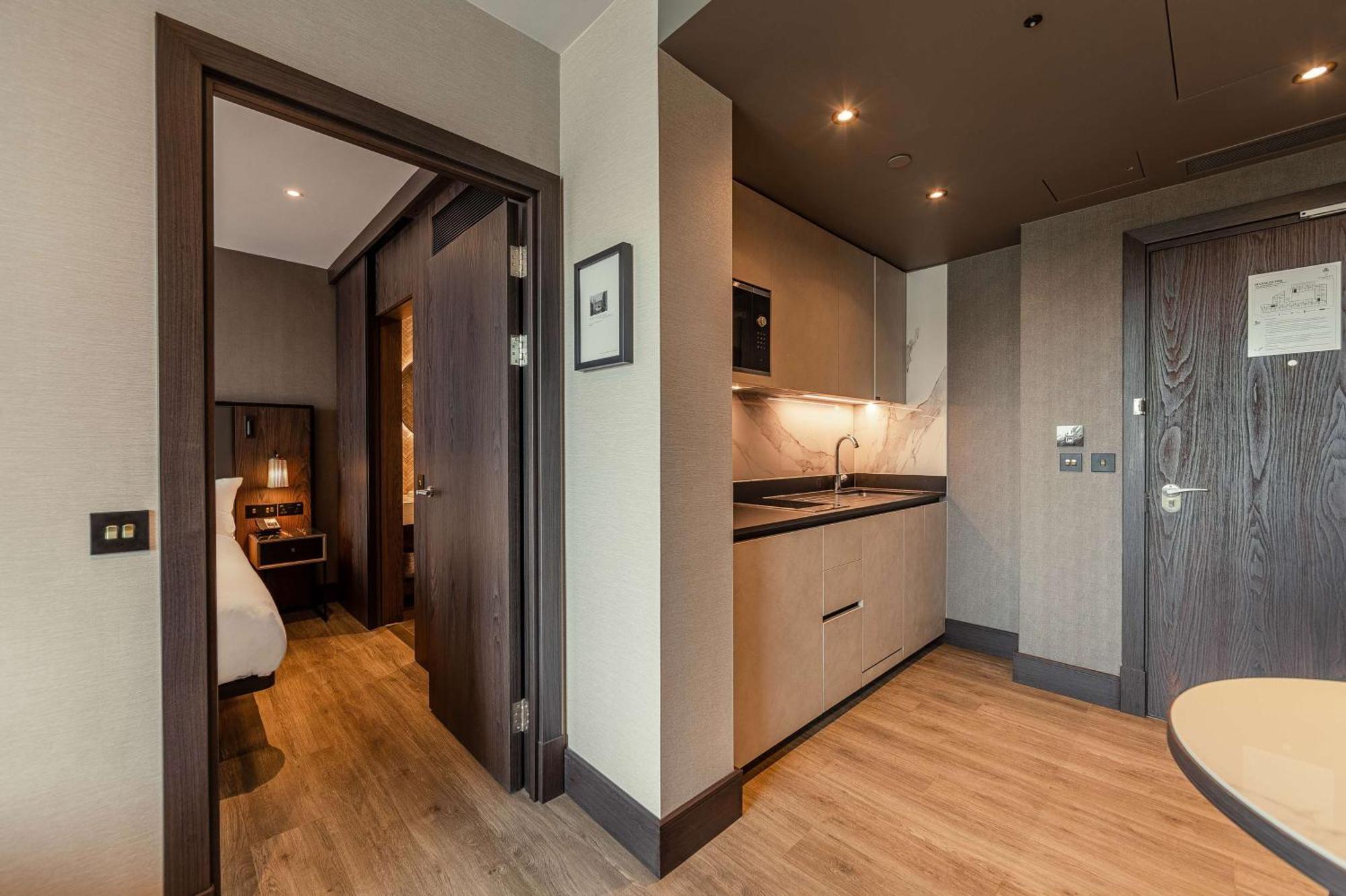 The Fellows House Cambridge, Curio Collection By Hilton Esterno foto